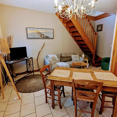 Holiday home Les Jumelles De La Baie